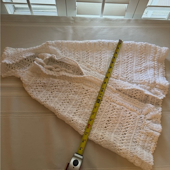 ! Vintage Hand Stitched crochet baby blessing cape - Picture 2 of 4